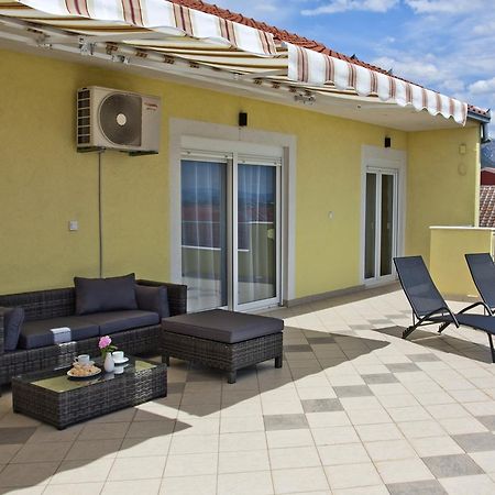 Apartment Noel Kastela Bagian luar foto