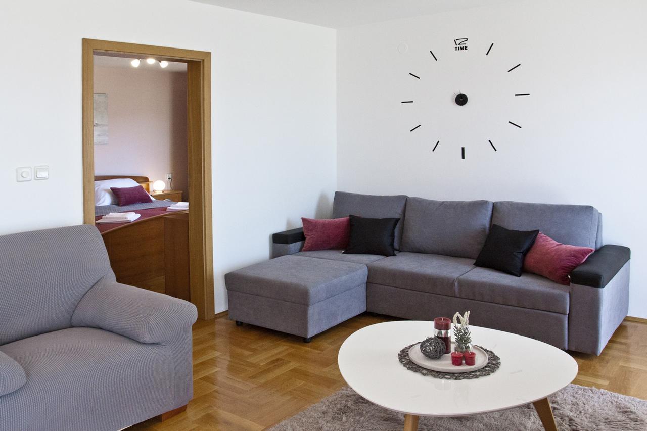 Apartment Noel Kastela Bagian luar foto