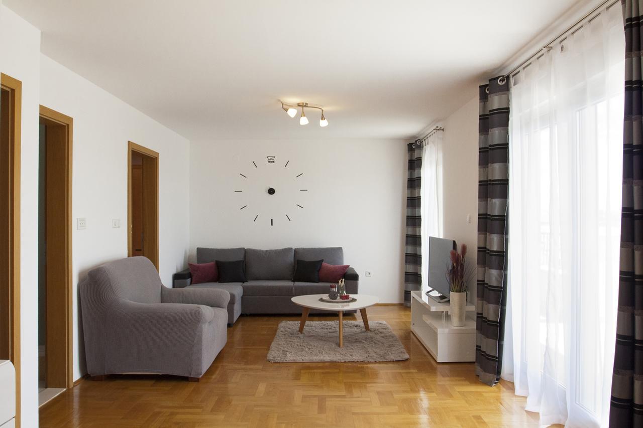 Apartment Noel Kastela Bagian luar foto