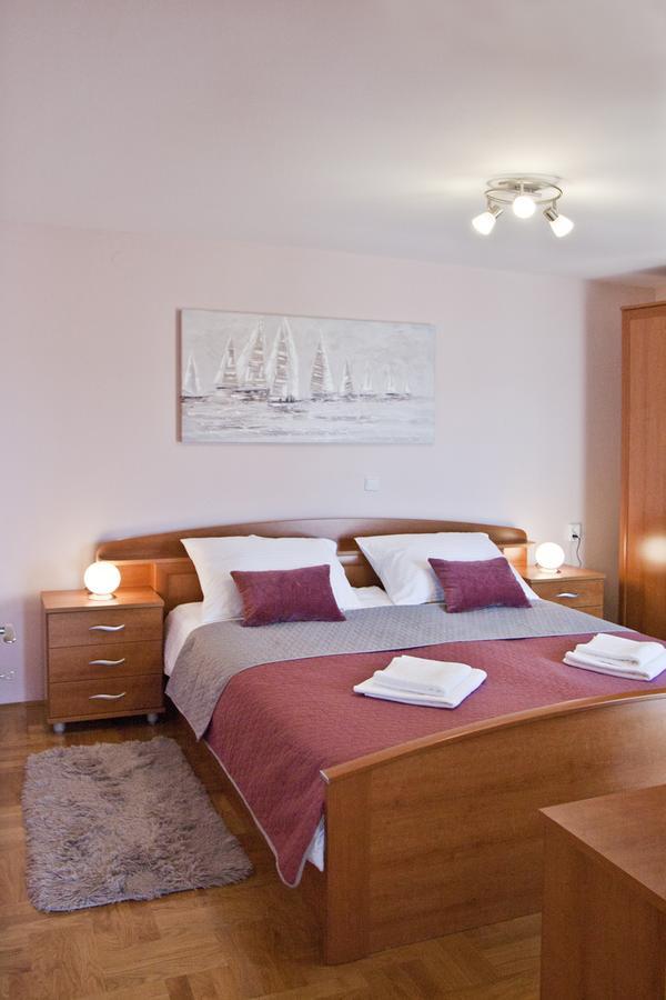 Apartment Noel Kastela Bagian luar foto